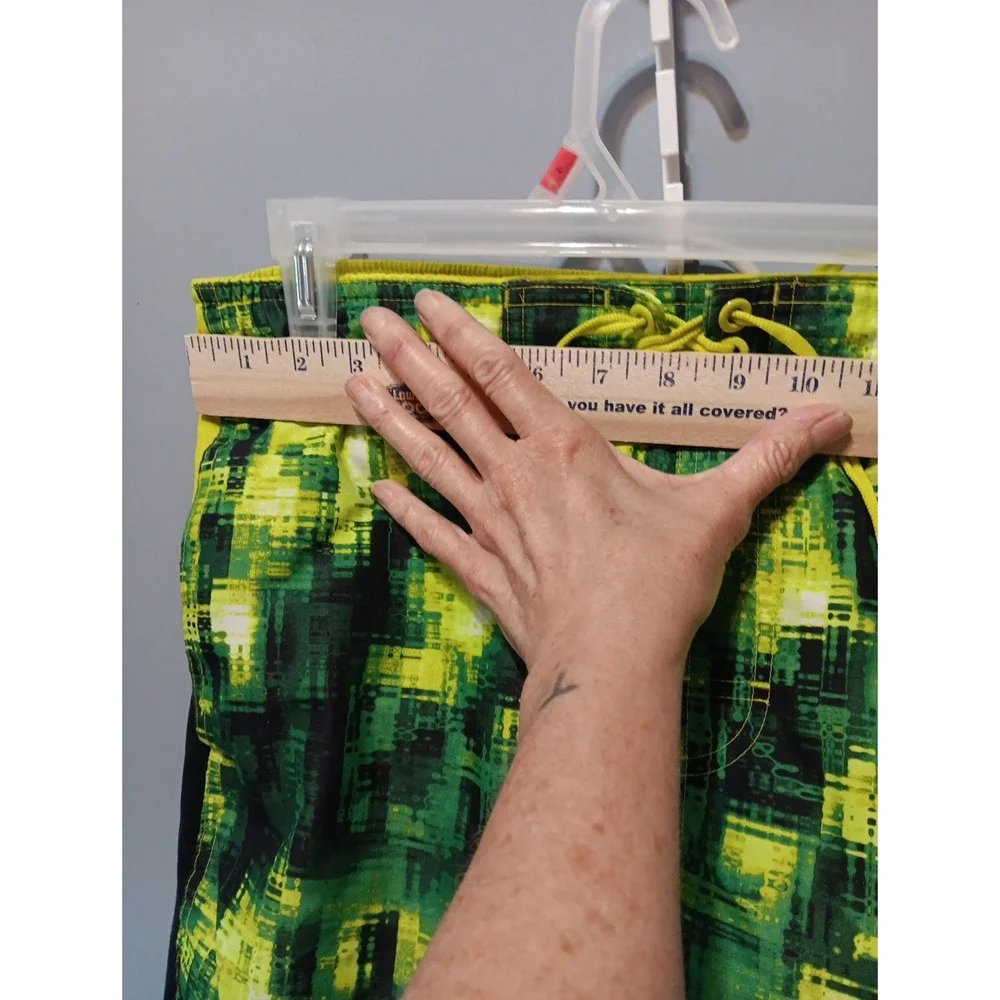Nike Swim Trunks Mens M Green Neon Swoosh Logo Elastic Waist Drawstring NWOT